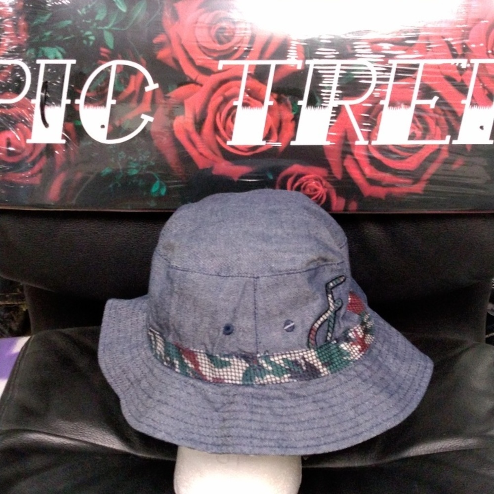 Flat Fitty Reversible Bucket hat - Picture 5 of 5